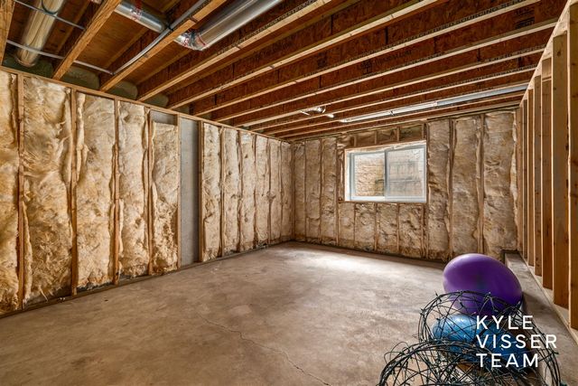 964 Pinecrest Avenue, East Grand Rapids, MI 49506