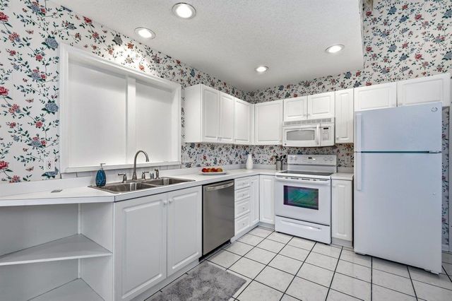 914 Tilghman Forest Dr., North Myrtle Beach, SC 29582