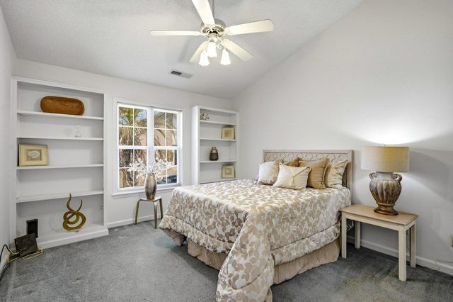 914 Tilghman Forest Dr., North Myrtle Beach, SC 29582