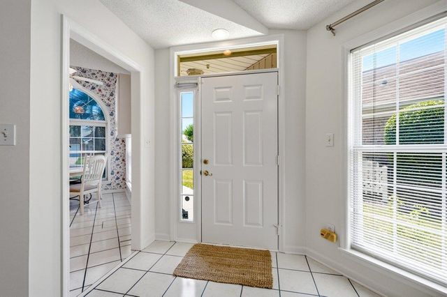 914 Tilghman Forest Dr., North Myrtle Beach, SC 29582