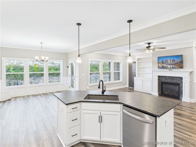 2025 Villa View Court, Jeffersonville, IN 47130