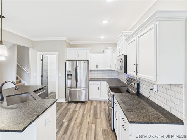 2025 Villa View Court, Jeffersonville, IN 47130