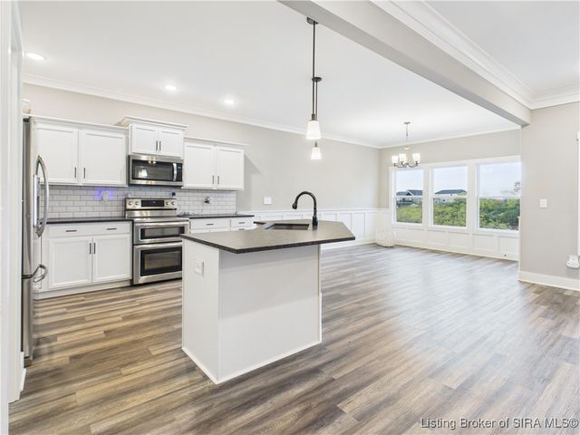 2025 Villa View Court, Jeffersonville, IN 47130