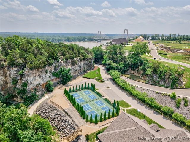 2025 Villa View Court, Jeffersonville, IN 47130