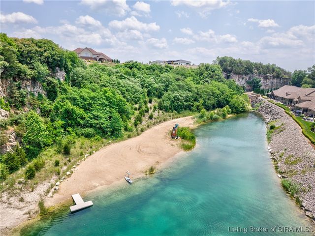 2025 Villa View Court, Jeffersonville, IN 47130