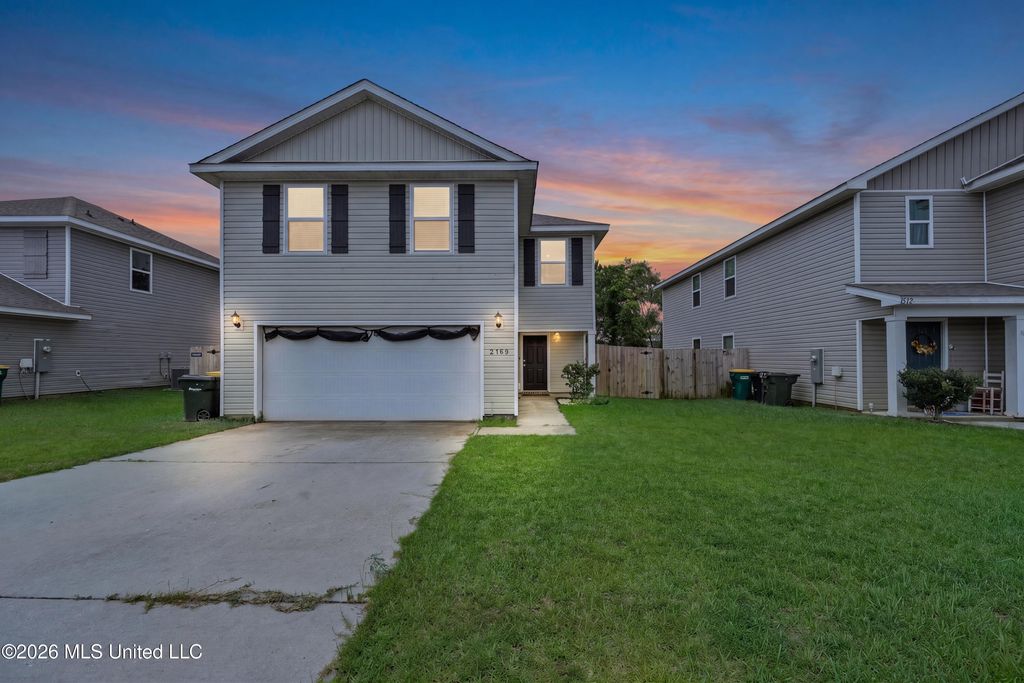 2108 Magazine Street, Ocean Springs, MS 39564