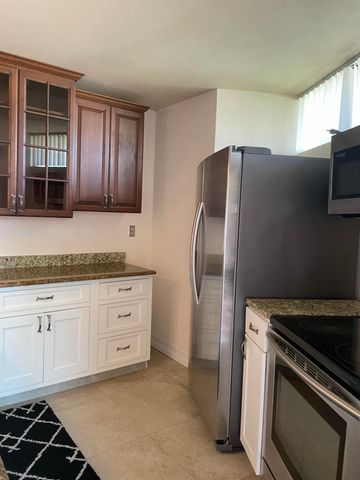 22976 Oxford Place, Boca Raton, FL 33433