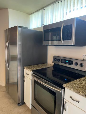 22976 Oxford Place, Boca Raton, FL 33433