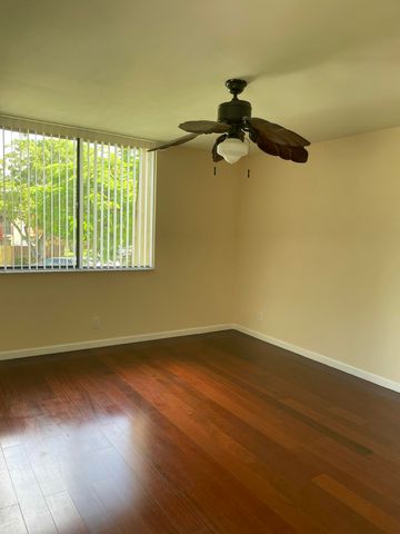 22976 Oxford Place, Boca Raton, FL 33433