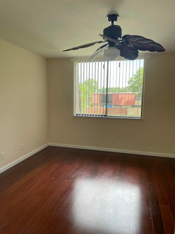 22976 Oxford Place, Boca Raton, FL 33433