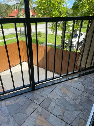 22976 Oxford Place, Boca Raton, FL 33433