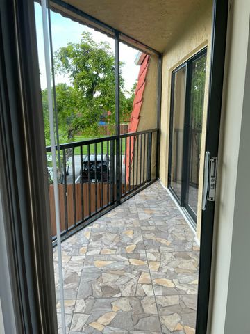 22976 Oxford Place, Boca Raton, FL 33433