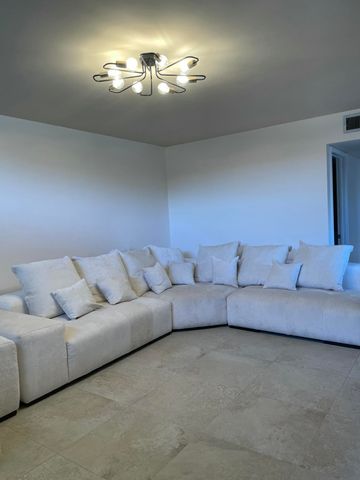 22976 Oxford Place, Boca Raton, FL 33433