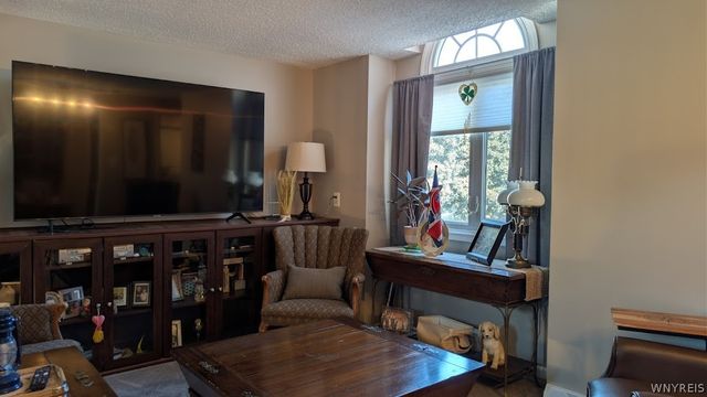 20 Niagara Shore Drive, Tonawanda, NY 14150