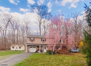 47 Indian Trl, Hopatcong Boro, NJ 07821