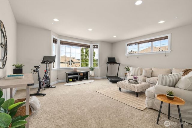 21355 NE 2nd Court, Sammamish, WA 98074