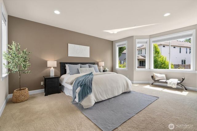 21355 NE 2nd Court, Sammamish, WA 98074