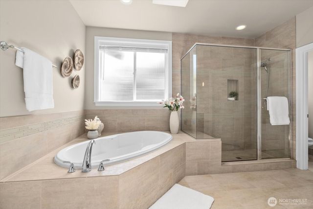 21355 NE 2nd Court, Sammamish, WA 98074