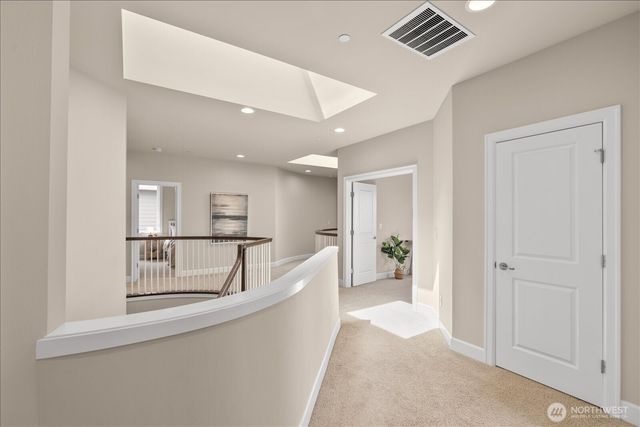 21355 NE 2nd Court, Sammamish, WA 98074