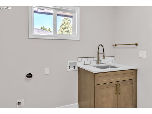 280 Nw 338TH Ave, Hillsboro, OR 97124