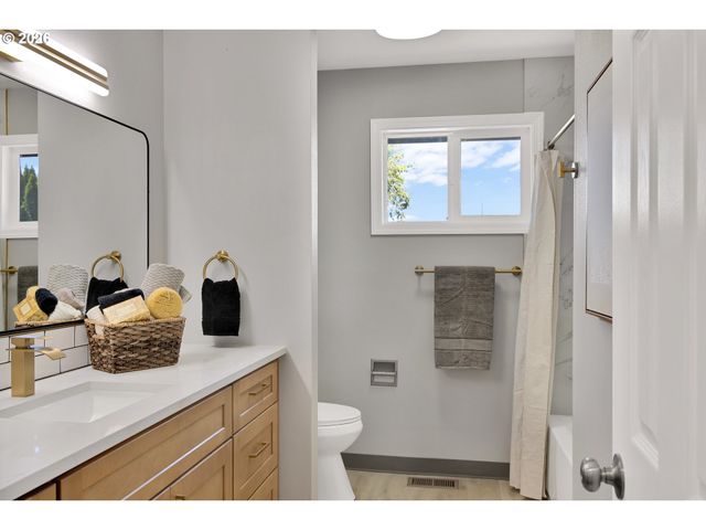 280 Nw 338TH Ave, Hillsboro, OR 97124