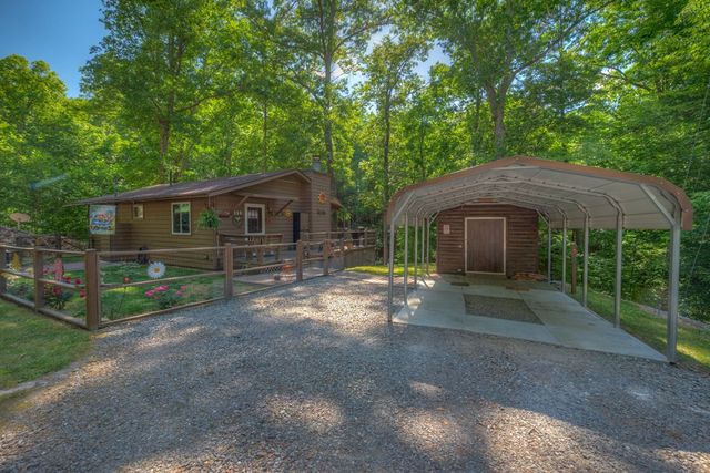 256 Woods Drive, Murphy, NC 28906
