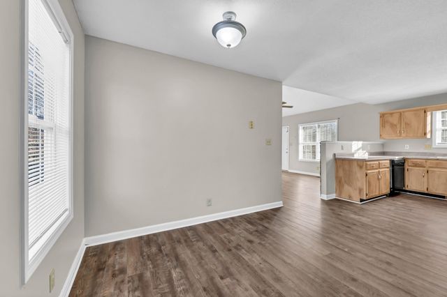 2009 Timberline Cir, Oak Grove, KY 42262