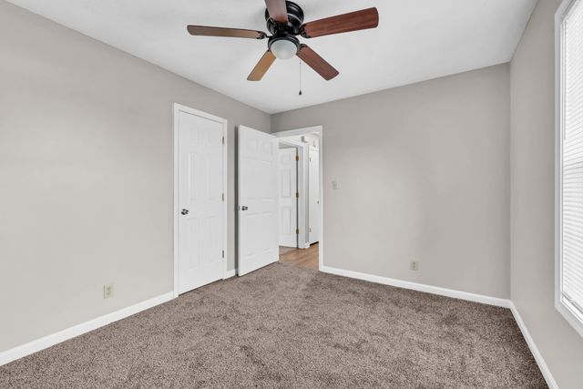 2009 Timberline Cir, Oak Grove, KY 42262