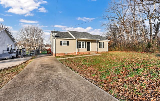 2009 Timberline Cir, Oak Grove, KY 42262