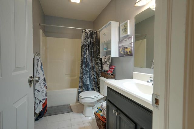 1166 Yosemite ROAD, Oconomowoc, WI 53066