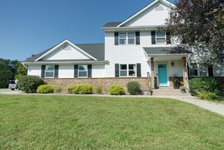 1166 Yosemite ROAD, Oconomowoc, WI 53066