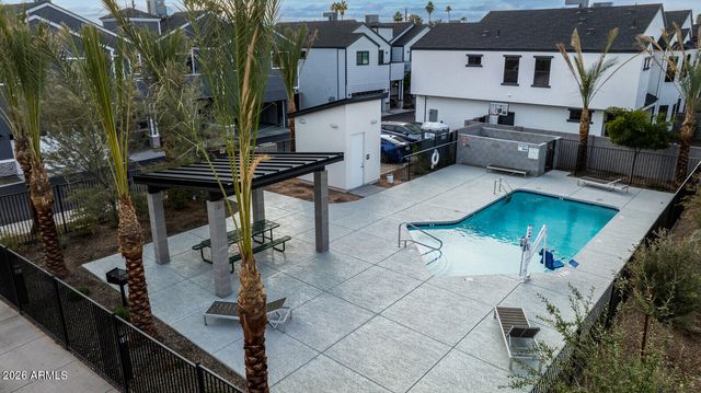 2601 N 27TH Street 2, Phoenix, AZ 85008