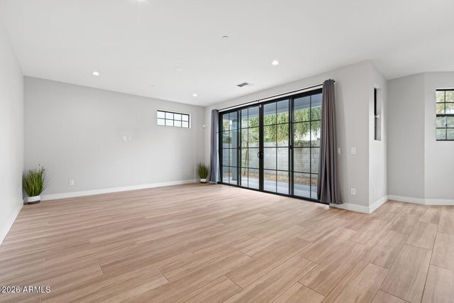 2601 N 27TH Street 2, Phoenix, AZ 85008