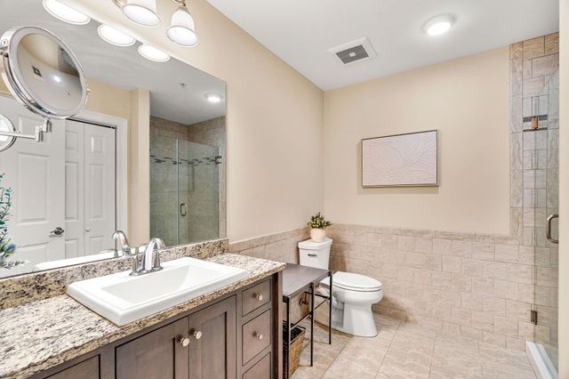 580 Winnacunnet Rd Unit 305, Hampton, NH 03842