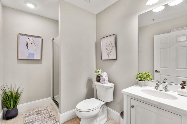 580 Winnacunnet Rd Unit 305, Hampton, NH 03842