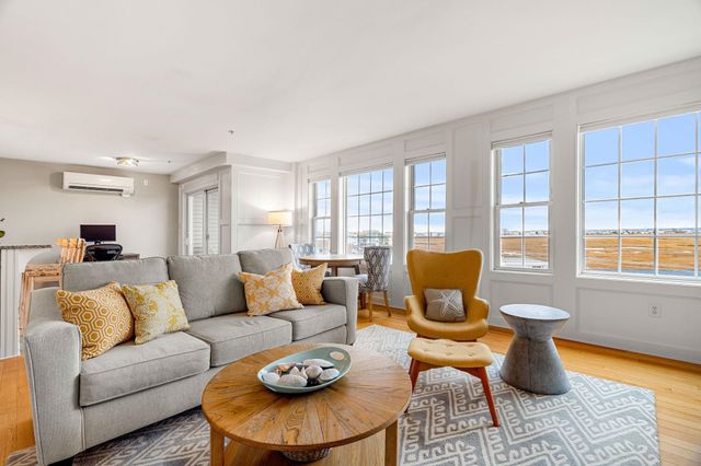 580 Winnacunnet Rd Unit 305, Hampton, NH 03842