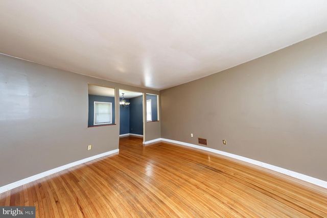 521 SMITH LN, Mount Holly, NJ 08060