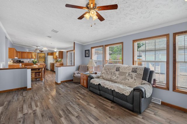 371 Pinewood Drive, Valparaiso, IN 46385