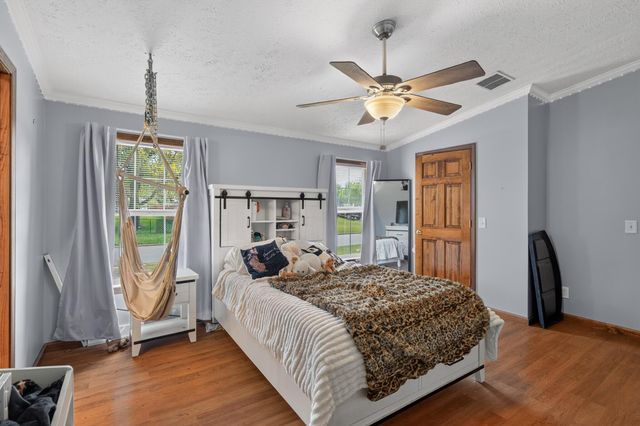 371 Pinewood Drive, Valparaiso, IN 46385
