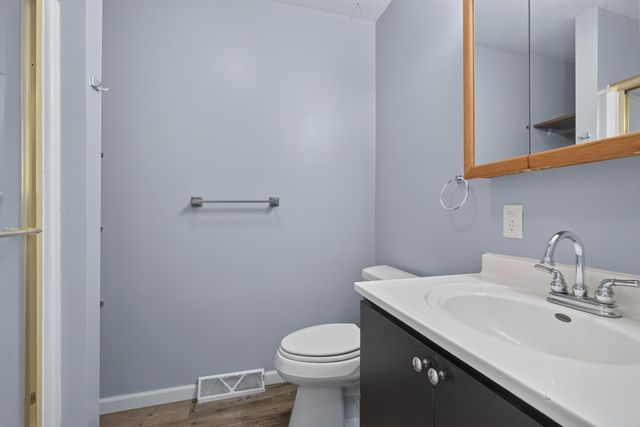371 Pinewood Drive, Valparaiso, IN 46385