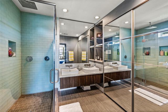 3910 Palmdale Court, Galveston, TX 77554