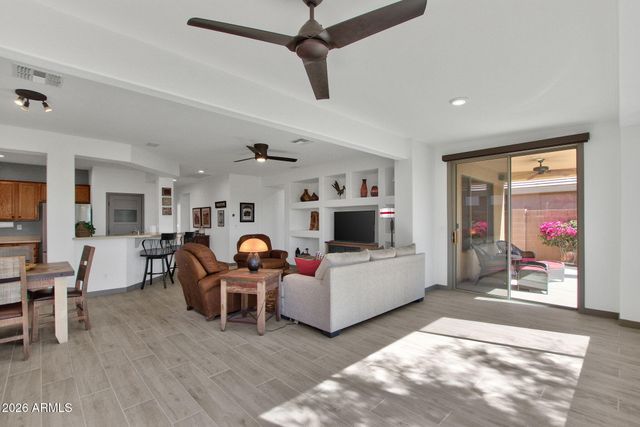 40902 N NOBLE HAWK Way, Anthem, AZ 85086
