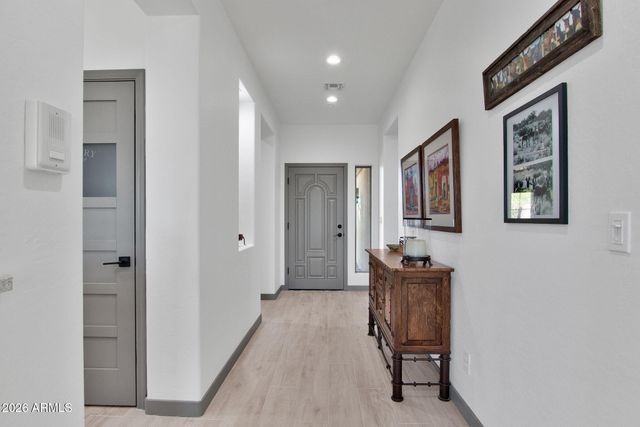 40902 N NOBLE HAWK Way, Anthem, AZ 85086