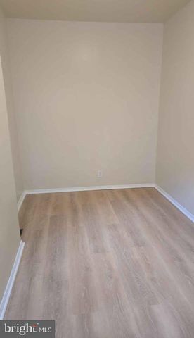 772 WALNUT ST, Camden, NJ 08103