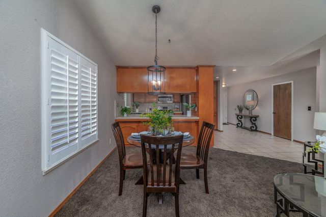 2820 Finlandia Ave, Modesto, CA 95358