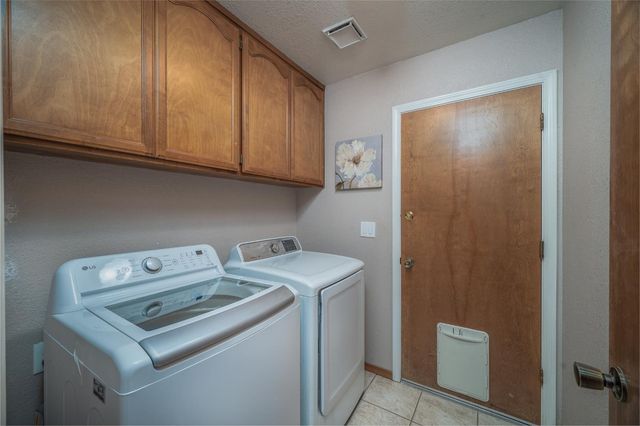 2820 Finlandia Ave, Modesto, CA 95358