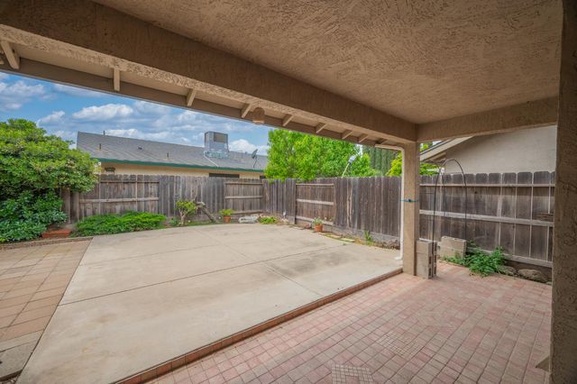 2820 Finlandia Ave, Modesto, CA 95358