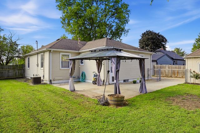5445 NW 62nd Avenue, Johnston, IA 50131