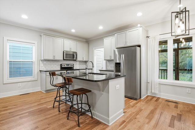 2222 Carter Ave, Nashville, TN 37206