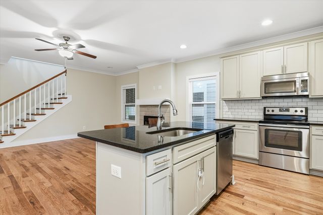 2222 Carter Ave, Nashville, TN 37206